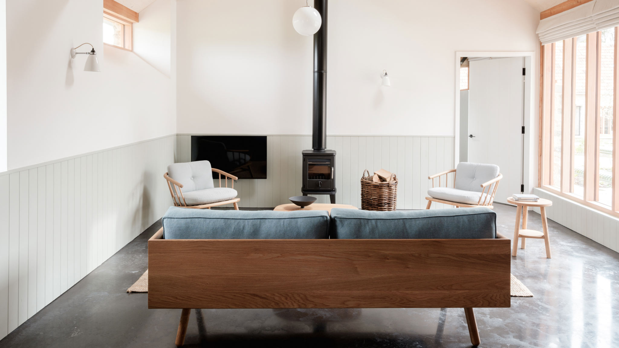 wraxall yard dining area with the Hardy Dining Collection by Another Country